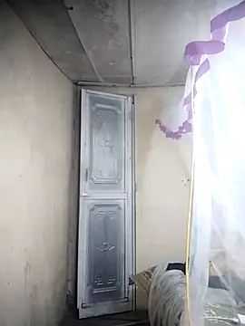 Dung-Thao19 online show from 10/31/25, 01:52