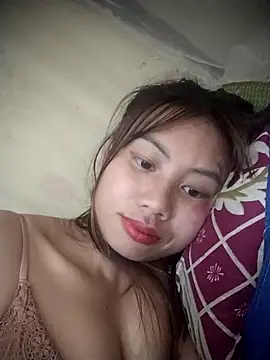 Dung-Thao19 online show from 10/09/25, 10:32