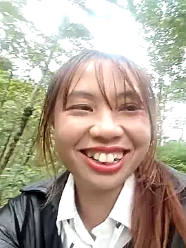 Dung-Thao19 online show from 10/15/25, 06:11