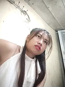 Dung-Thao19 online show from 10/21/25, 11:59