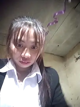 Dung-Thao19 online show from 12/17/25, 05:07