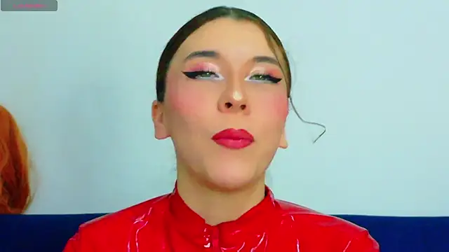 Snapshot of CristalRose chatting on 11/05/25, 06:55 CristalRose online show from 11/05/25, 06:55