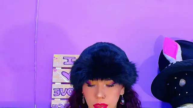 CristalRose online show from 04/30/26, 08:57
