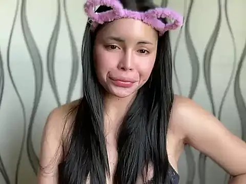 Snapshot of lovekatexx chatting on 04/15/26, 04:51 lovekatexx online show from 04/15/26, 04:51