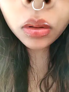 Hott Muskan online show from 11/20/25, 08:48