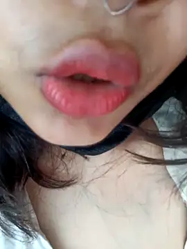 Hott Muskan online show from 04/25/26, 09:56
