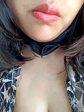 Hott Muskan online show from 04/22/26, 10:55