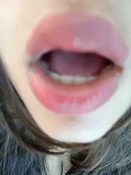 Hott Muskan online show from 09/24/25, 11:17