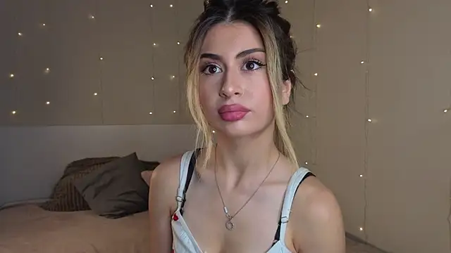 GeorginaHarn online show from 10/29/25, 08:13