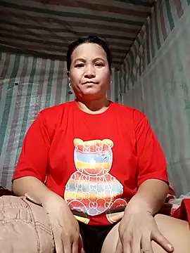 Snapshot of Love-Mama33 chatting on 11/23/25, 11:20 Love-Mama33 online show from 11/23/25, 11:20