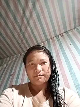 Snapshot of Love-Mama33 chatting on 12/04/25, 12:48 Love-Mama33 online show from 12/04/25, 12:48