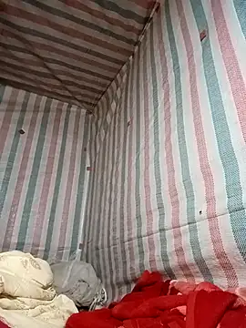 Snapshot of Love-Mama33 chatting on 12/03/25, 11:25 Love-Mama33 online show from 12/03/25, 11:25