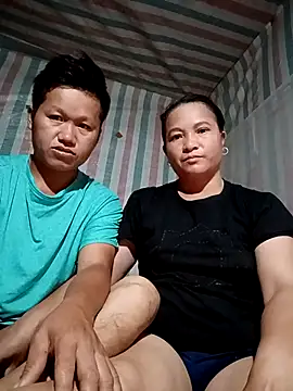 Snapshot of Love-Mama33 chatting on 11/08/25, 10:41 Love-Mama33 online show from 11/08/25, 10:41