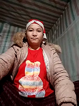 Snapshot of Love-Mama33 chatting on 11/22/25, 11:14 Love-Mama33 online show from 11/22/25, 11:14