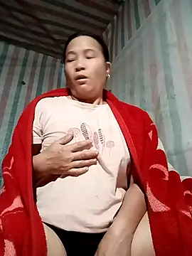 Snapshot of Love-Mama33 chatting on 11/18/25, 11:26 Love-Mama33 online show from 11/18/25, 11:26