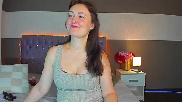 NathalyStars online show from 02/16/26, 02:05