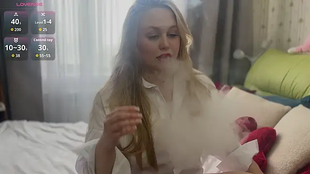 Estella Elwood online show from 02/08/26, 06:33