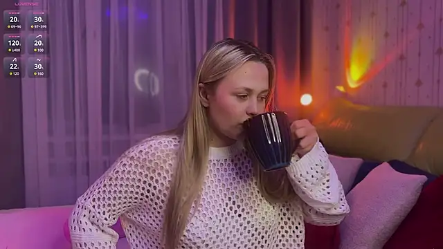 Estella Elwood online show from 03/01/26, 06:19