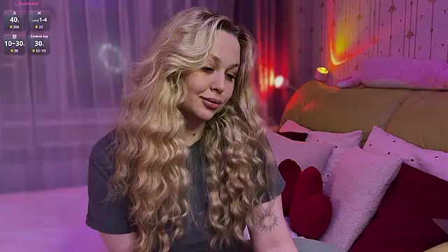 Estella Elwood online show from 03/13/26, 02:00