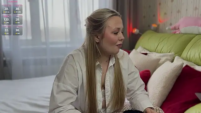 Estella Elwood online show from 03/11/26, 05:23