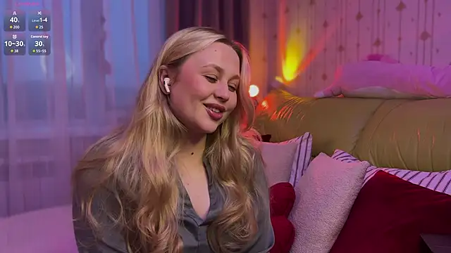 Estella Elwood online show from 03/08/26, 12:49