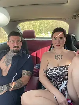 ManjaWinkler online show from 02/11/26, 07:41