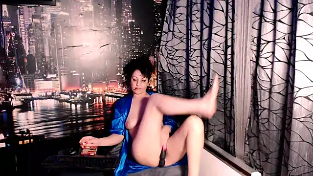 Snapshot of AMOURSWEET2025 chatting on 11/04/25, 11:30 AMOURSWEET2025 online show from 11/04/25, 11:30