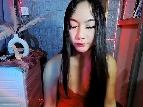 Nathalie Smith19 online show from 04/15/26, 02:10
