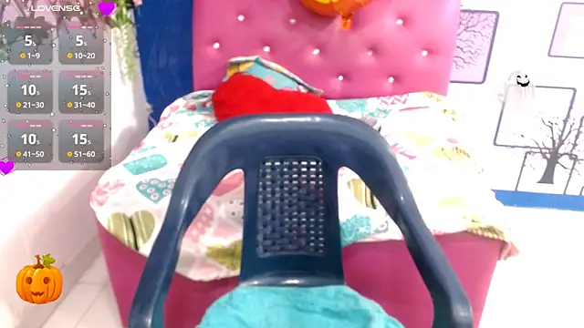 sara hot 18 online show from 10/29/25, 05:45