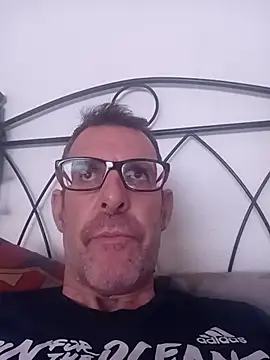 gigolobcn online show from 04/12/26, 04:32