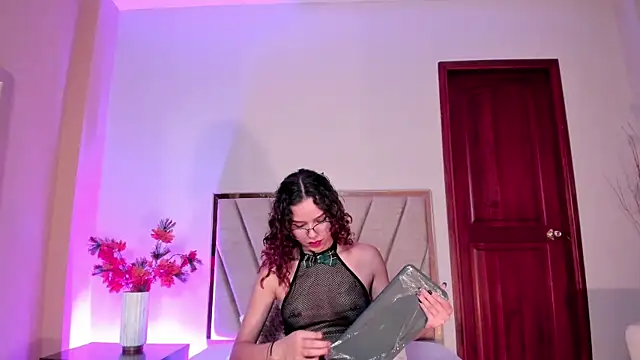 AelinDuvalier online show from 11/21/25, 01:04