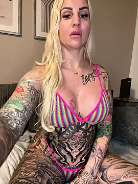 CoraDiamond online show from 01/11/26, 12:50