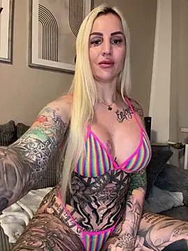 CoraDiamond online show from 01/16/26, 04:00