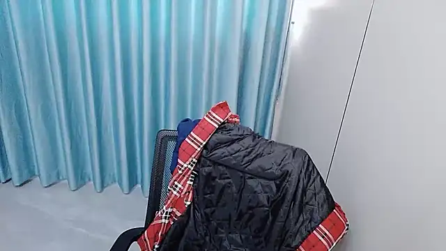 w5206t online show from 04/05/26, 07:37