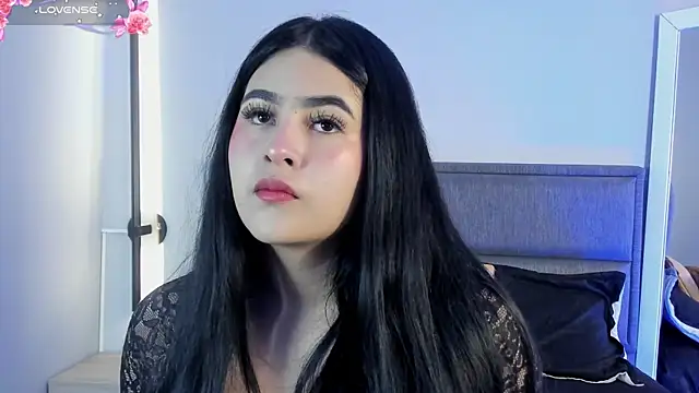Emma  clark  online show from 10/06/25, 12:28