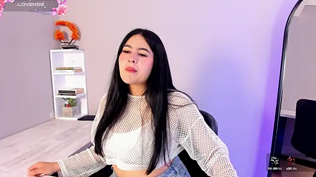 Emma  clark  online show from 10/03/25, 12:17
