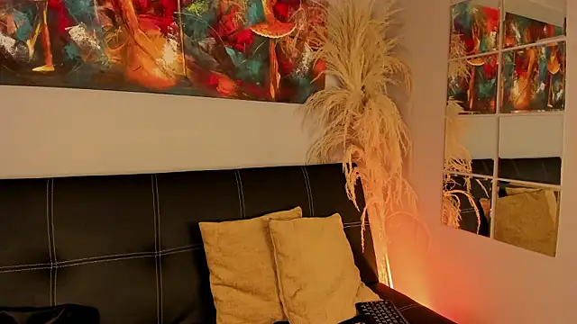 Emma  clark  online show from 02/07/26, 12:13