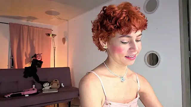 colette e online show from 11/20/25, 10:52