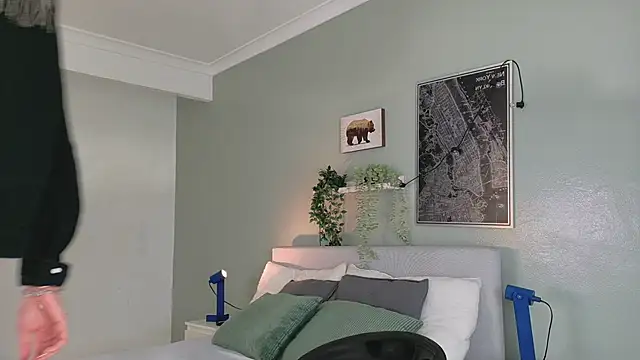 Nickifox   online show from 10/11/25, 07:26