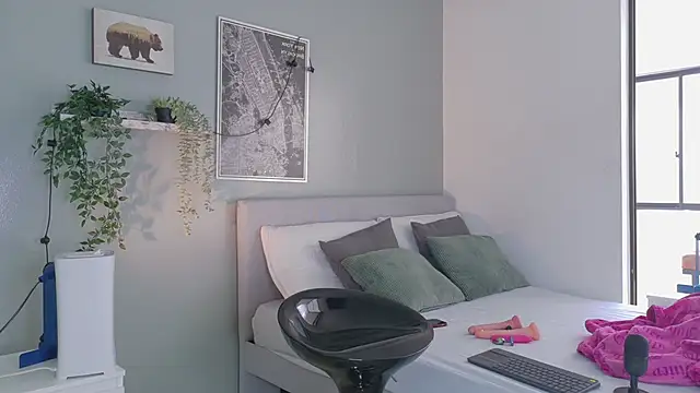 Nickifox   online show from 11/14/25, 07:39