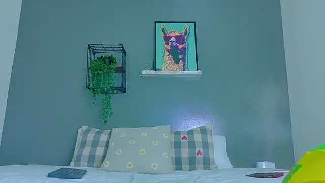 Nickifox   online show from 11/17/25, 07:40