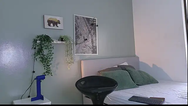 Nickifox   online show from 11/19/25, 07:25