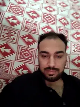 Snapshot of Aliii1657 chatting on 12/15/25, 08:36 Aliii1657 online show from 12/15/25, 08:36