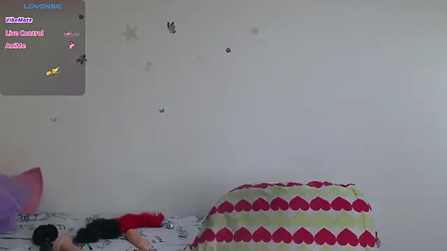 evangeline lover online show from 12/17/25, 01:49