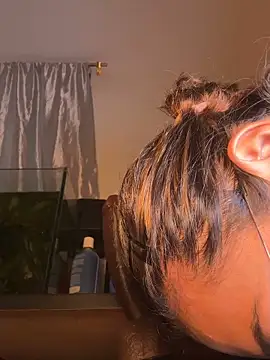 Danicute  online show from 12/01/25, 08:15