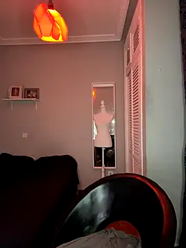 lacattiva online show from 10/18/25, 05:15