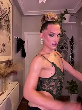 lacattiva online show from 09/24/25, 05:52