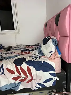 Tugatitacal online show from 12/17/25, 05:01