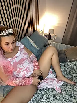 Wild2XXX online show from 10/31/25, 09:54