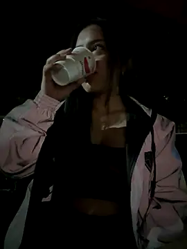 Snapshot of AngellaMoraa chatting on 12/05/25, 02:54 AngellaMoraa online show from 12/05/25, 02:54